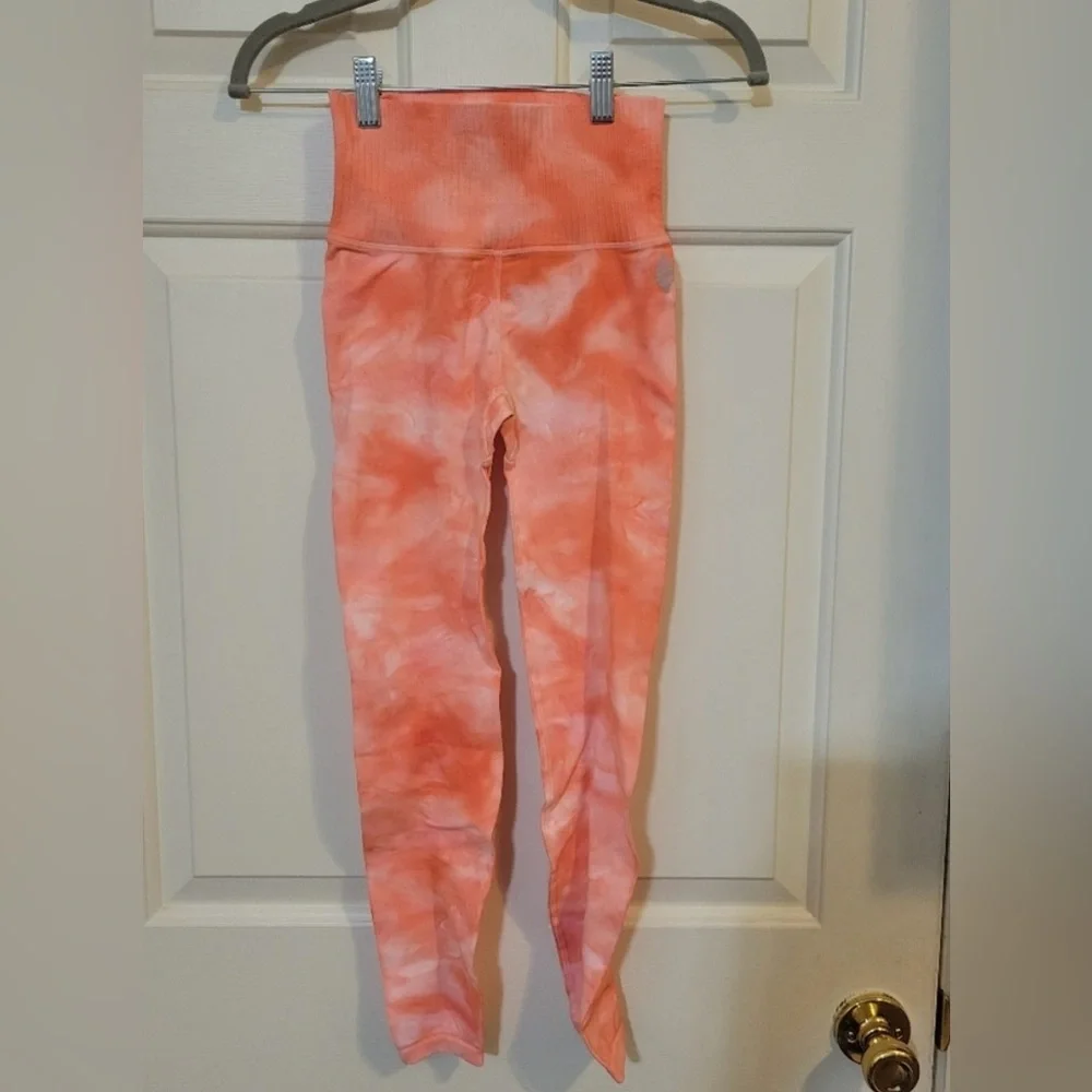 FP Movement - Good Karma Leggings & On The Radar Bra - 2pc Tie-dye Set EUC - Picture 3 of 16